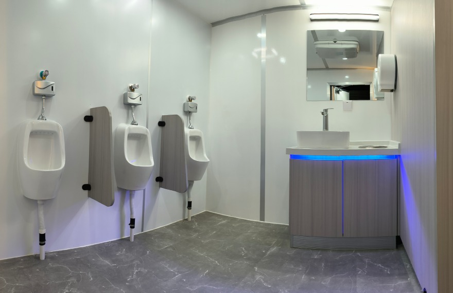 VIP-Restroom-Trailer-Interior